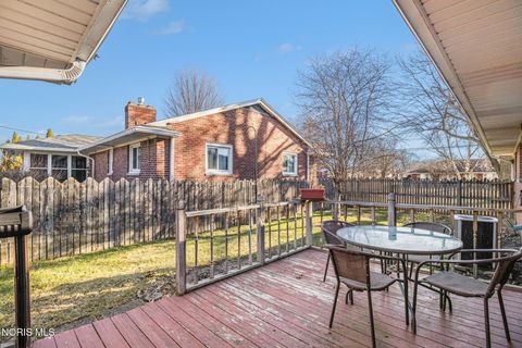 Tiny photo for 3155 Eastmoreland Drive, Oregon, OH 43616 (MLS # 10005019)