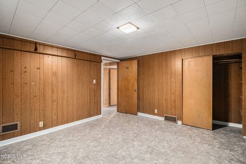 Tiny photo for 3155 Eastmoreland Drive, Oregon, OH 43616 (MLS # 10005019)