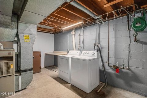 Tiny photo for 3155 Eastmoreland Drive, Oregon, OH 43616 (MLS # 10005019)