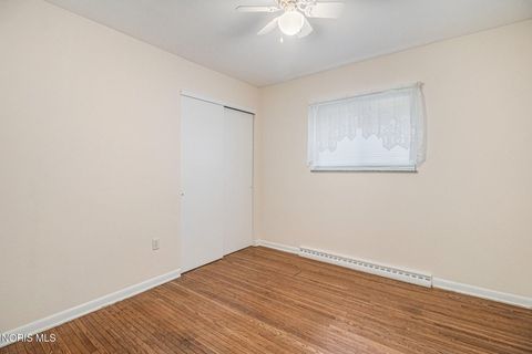 Tiny photo for 3155 Eastmoreland Drive, Oregon, OH 43616 (MLS # 10005019)