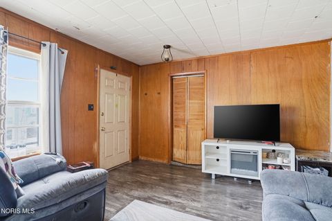 Tiny photo for 565 W Fremont Street, Fostoria, OH 44830 (MLS # 10007052)