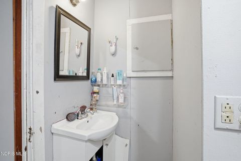 Tiny photo for 565 W Fremont Street, Fostoria, OH 44830 (MLS # 10007052)
