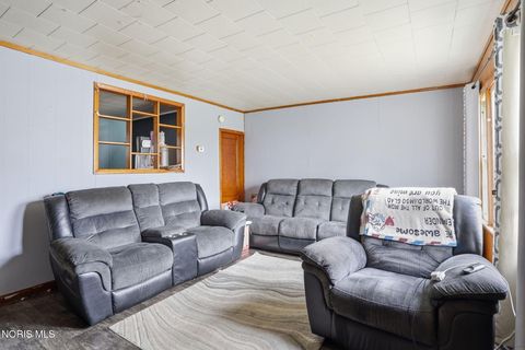 Tiny photo for 565 W Fremont Street, Fostoria, OH 44830 (MLS # 10007052)