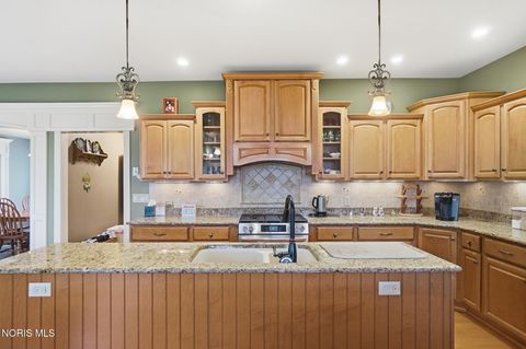 Tiny photo for 414 Edgewood Drive, Wauseon, OH 43567 (MLS # 10006515)