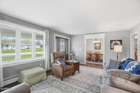 Tiny photo for 414 Edgewood Drive, Wauseon, OH 43567 (MLS # 10006515)