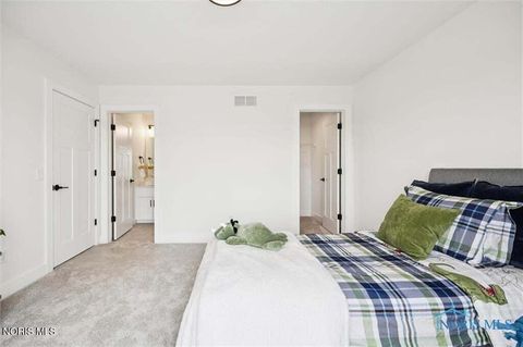 Tiny photo for 999 Stoneleigh Road, Perrysburg, OH 43551 (MLS # 10009346)