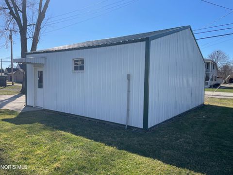 Tiny photo for 716 S Walnut Street, Bryan, OH 43506 (MLS # 10005006)