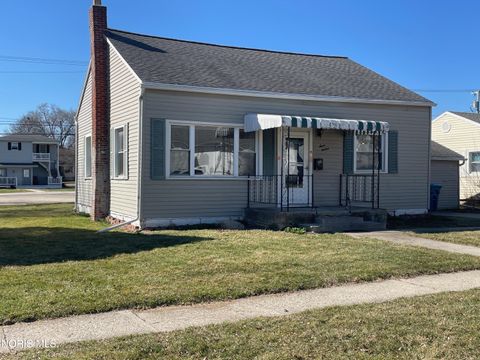 Tiny photo for 716 S Walnut Street, Bryan, OH 43506 (MLS # 10005006)