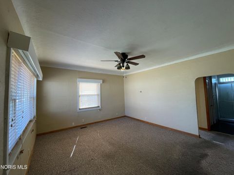 Tiny photo for 716 S Walnut Street, Bryan, OH 43506 (MLS # 10005006)