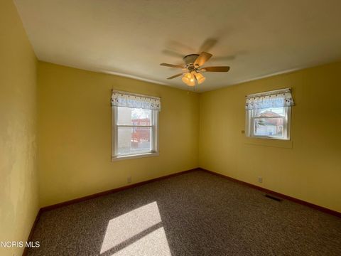 Tiny photo for 716 S Walnut Street, Bryan, OH 43506 (MLS # 10005006)