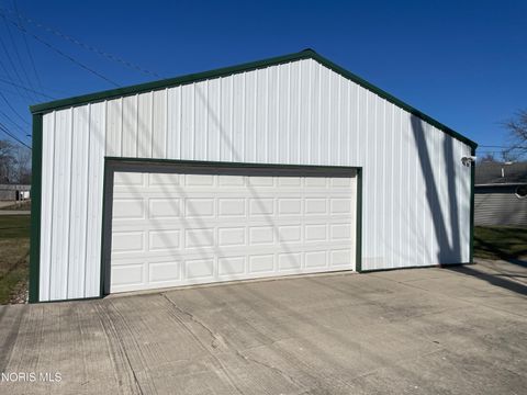 Tiny photo for 716 S Walnut Street, Bryan, OH 43506 (MLS # 10005006)