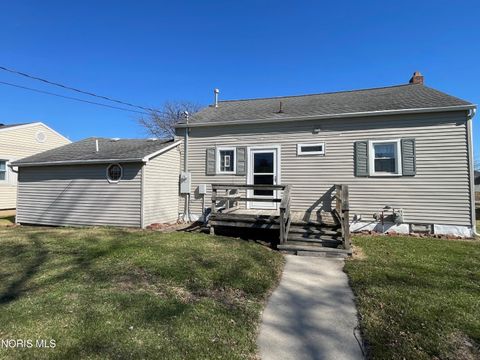 Tiny photo for 716 S Walnut Street, Bryan, OH 43506 (MLS # 10005006)