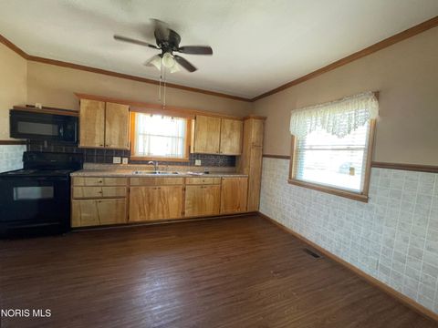 Tiny photo for 716 S Walnut Street, Bryan, OH 43506 (MLS # 10005006)