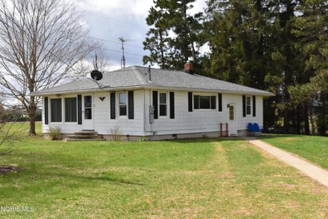 Photo of 1298 County Road T3, Grand Rapids, OH 43522 (MLS # 10006203)