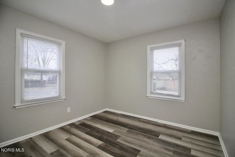 Tiny photo for 2005 Marlow Road, Toledo, OH 43613 (MLS # 10004707)