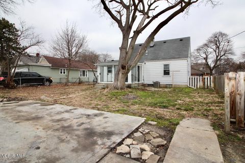 Tiny photo for 2005 Marlow Road, Toledo, OH 43613 (MLS # 10004707)