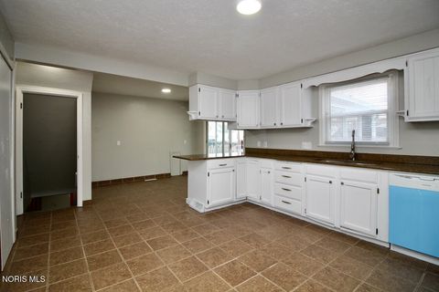 Tiny photo for 2005 Marlow Road, Toledo, OH 43613 (MLS # 10004707)