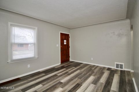 Tiny photo for 2005 Marlow Road, Toledo, OH 43613 (MLS # 10004707)