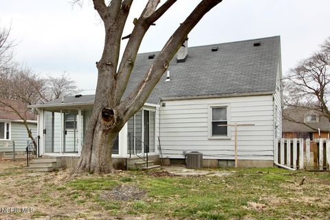 Tiny photo for 2005 Marlow Road, Toledo, OH 43613 (MLS # 10004707)