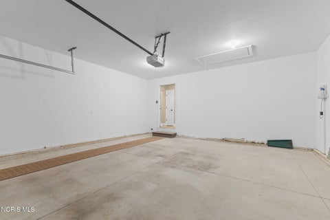 Tiny photo for 2048 Oakside Road, Toledo, OH 43615 (MLS # 10008930)