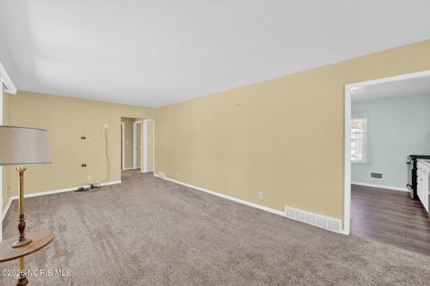 Tiny photo for 5165 Fern Drive, Toledo, OH 43613 (MLS # 10003541)