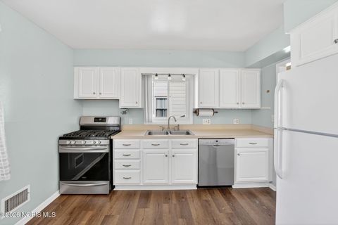 Tiny photo for 5165 Fern Drive, Toledo, OH 43613 (MLS # 10003541)