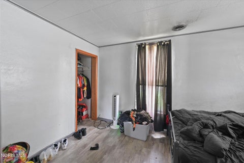 Tiny photo for 813 Mckinley Avenue, Toledo, OH 43605 (MLS # 10014893)