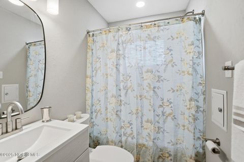 Tiny photo for 4544 285th Street, Toledo, OH 43611 (MLS # 10002504)