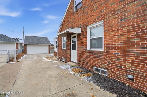 Tiny photo for 4544 285th Street, Toledo, OH 43611 (MLS # 10002504)
