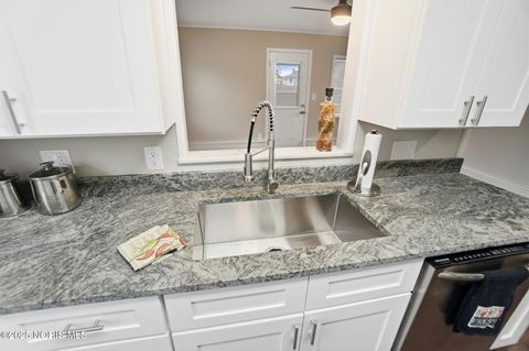 Tiny photo for 4544 285th Street, Toledo, OH 43611 (MLS # 10002504)