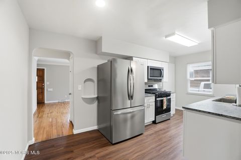 Tiny photo for 4544 285th Street, Toledo, OH 43611 (MLS # 10002504)