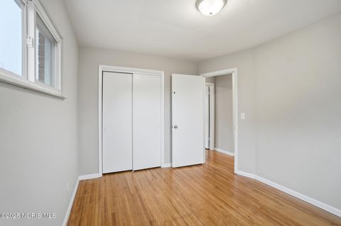 Tiny photo for 4544 285th Street, Toledo, OH 43611 (MLS # 10002504)