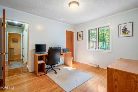 Tiny photo for 2327 Heatherwood Drive, Toledo, OH 43614 (MLS # 10010106)