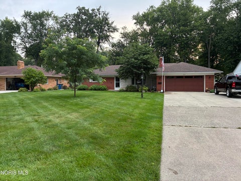 Tiny photo for 2327 Heatherwood Drive, Toledo, OH 43614 (MLS # 10010106)