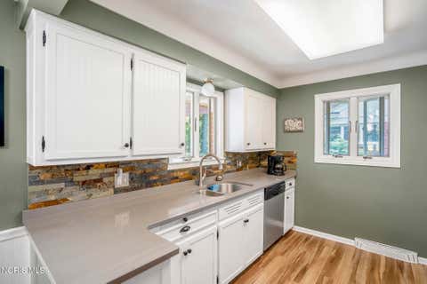 Tiny photo for 2327 Heatherwood Drive, Toledo, OH 43614 (MLS # 10010106)