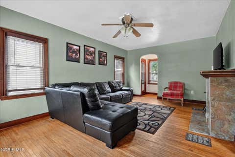 Tiny photo for 1448 Rollins Road, Toledo, OH 43612 (MLS # 10010359)