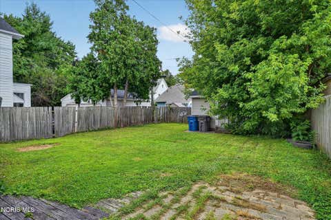 Tiny photo for 1448 Rollins Road, Toledo, OH 43612 (MLS # 10010359)