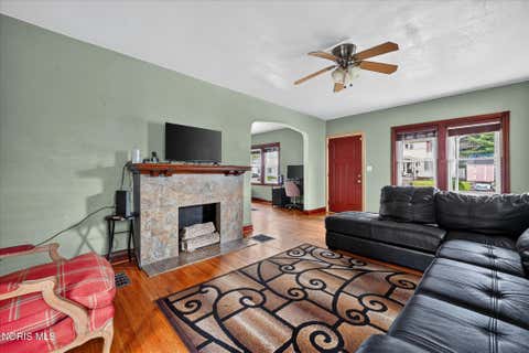 Tiny photo for 1448 Rollins Road, Toledo, OH 43612 (MLS # 10010359)