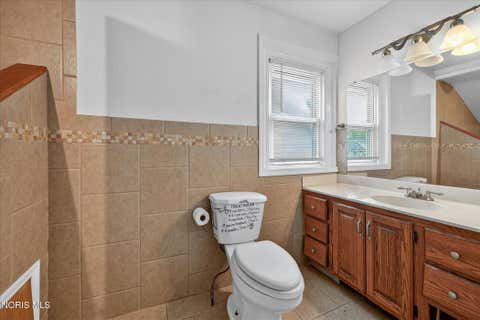 Tiny photo for 1448 Rollins Road, Toledo, OH 43612 (MLS # 10010359)