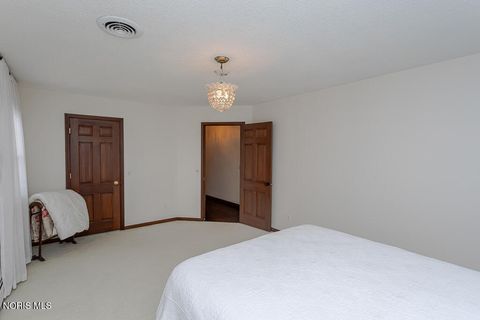 Tiny photo for 60 Back Bay Road, Bowling Green, OH 43402 (MLS # 10005437)