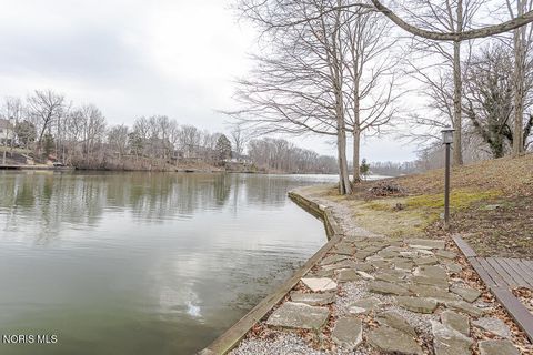 Tiny photo for 60 Back Bay Road, Bowling Green, OH 43402 (MLS # 10005437)