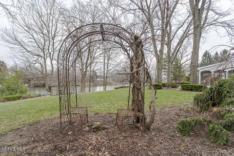 Tiny photo for 60 Back Bay Road, Bowling Green, OH 43402 (MLS # 10005437)