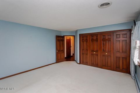 Tiny photo for 60 Back Bay Road, Bowling Green, OH 43402 (MLS # 10005437)