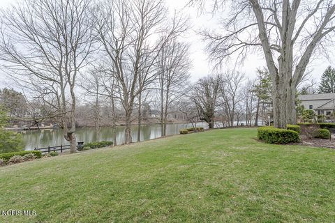 Tiny photo for 60 Back Bay Road, Bowling Green, OH 43402 (MLS # 10005437)