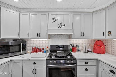 Tiny photo for 5903 Davida Drive, Toledo, OH 43612 (MLS # 10011340)