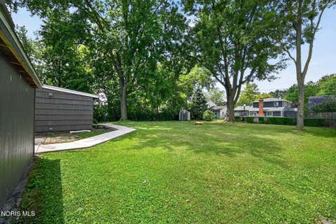 Tiny photo for 5903 Davida Drive, Toledo, OH 43612 (MLS # 10011340)