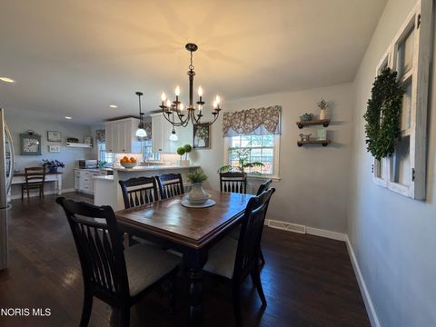 Tiny photo for 1635 Woodhurst Drive, Toledo, OH 43614 (MLS # 10004684)