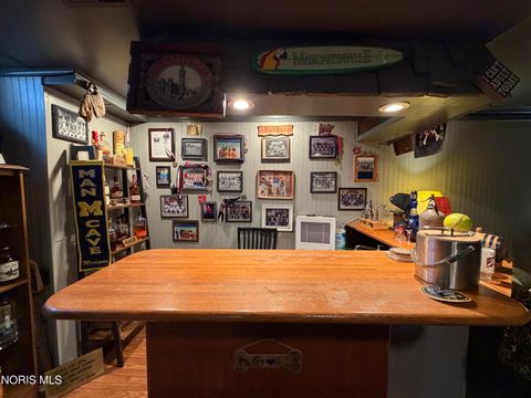 Tiny photo for 1635 Woodhurst Drive, Toledo, OH 43614 (MLS # 10004684)