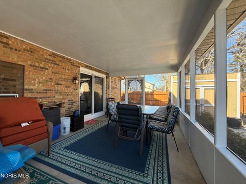 Tiny photo for 1635 Woodhurst Drive, Toledo, OH 43614 (MLS # 10004684)