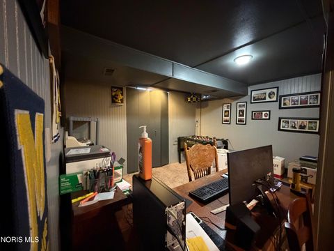 Tiny photo for 1635 Woodhurst Drive, Toledo, OH 43614 (MLS # 10004684)